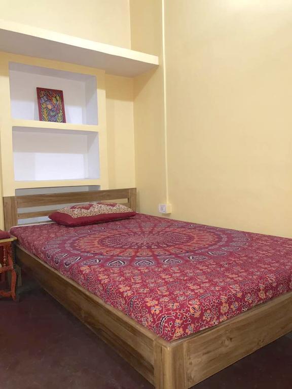 Lotus Paying Guesthouse Varanasi Exterior photo
